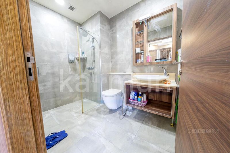 1 Bed Condo for Sale in  The Nautical - Image 2